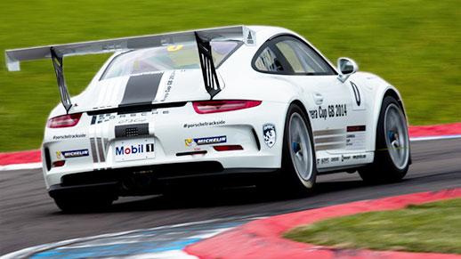 Porsche Carrera Cup bilarna r utrustade med racing kopplingar frn  SACHS.